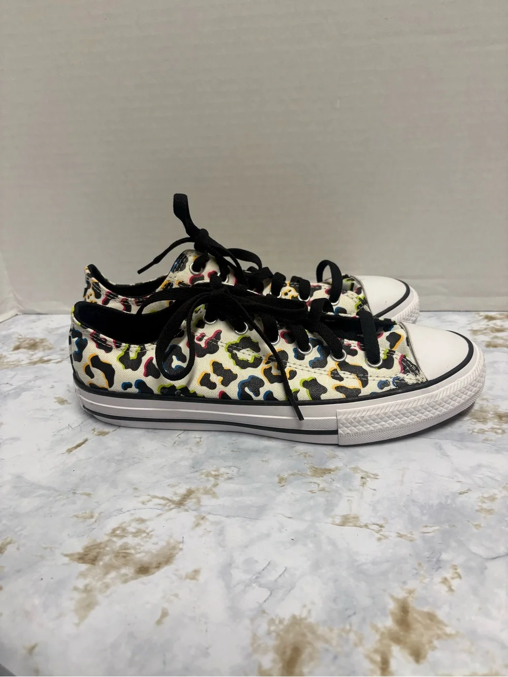 Converse Kids Low-Top Sneakers in White with Multicolor Leopard Spots